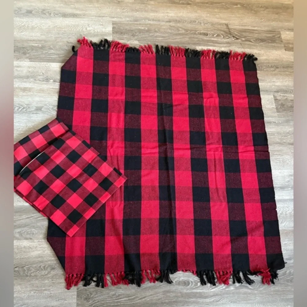 Red black buffalo check throw & two pillow covers. Throw 48 x 54 coverings 17”